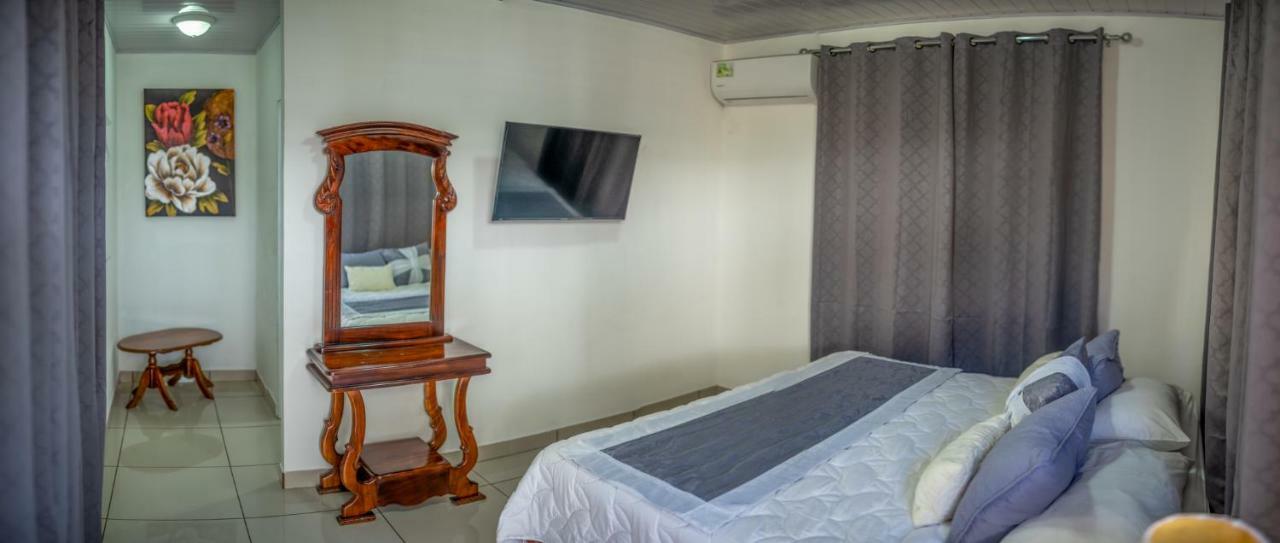 Hotel Andrea Neily المظهر الخارجي الصورة