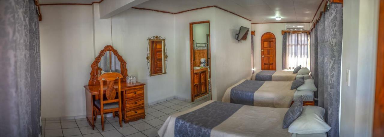 Hotel Andrea Neily المظهر الخارجي الصورة