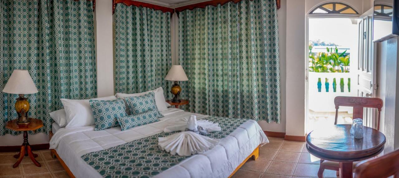 Hotel Andrea Neily المظهر الخارجي الصورة